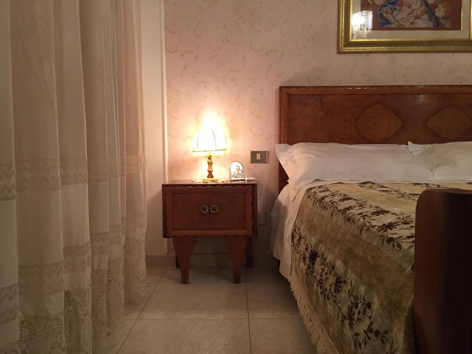 B&B Donna Porzia Trani Exterior foto